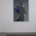 Untitled («https://www.sideshowtoy.com/assets/products/200464-alien/lg/alien-internecivus-raptus-statue-200464-09.jpg»), 2018, Digital print mounted on aluminium/plexiglas, covered with glass, 160 x 110 x 5 cm